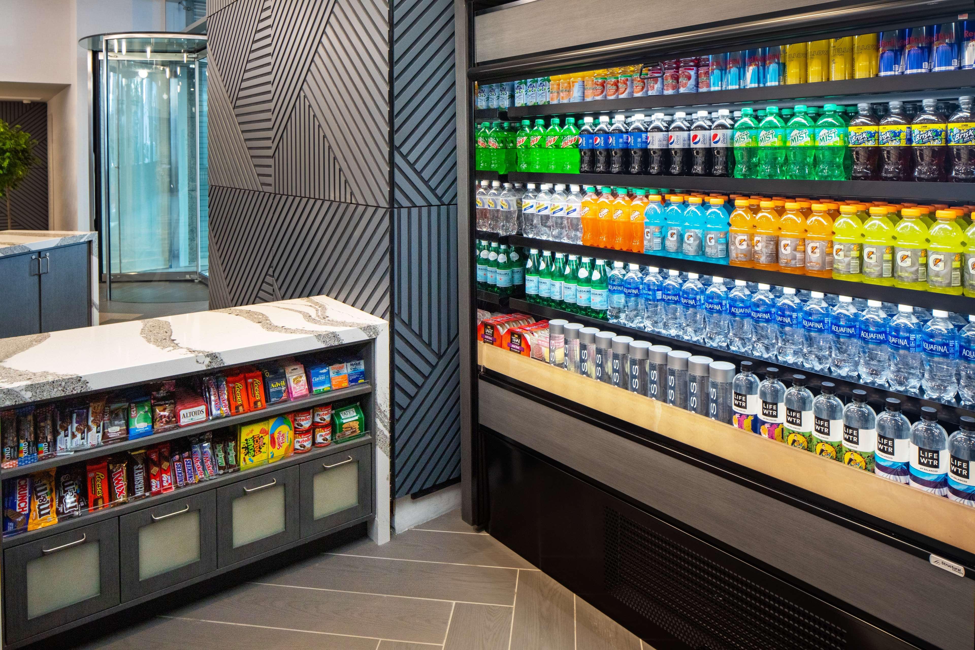 Hyatt Place New York Chelsea Exterior photo A snack bar at a hotel